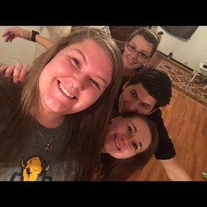 Meet your Posher, Kendra